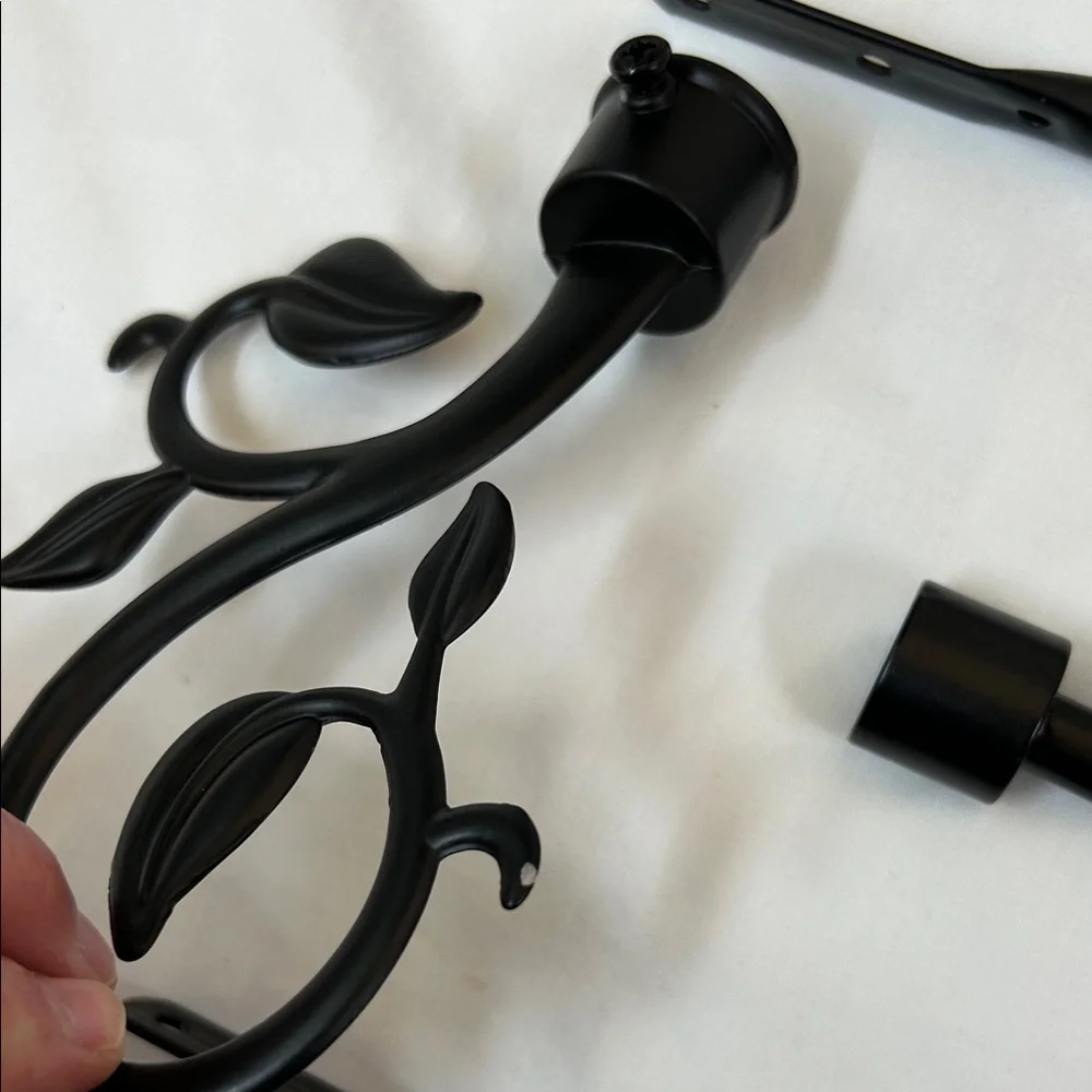 Stylish Black Leaf Wall Drapery Curtain Holdback Tieback Hooks Set of 2